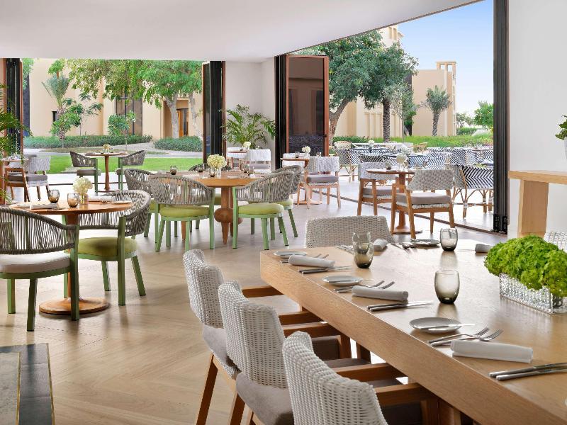 Sofitel Ras Al Khaimah Al Hamra Beach Resort - Restoran