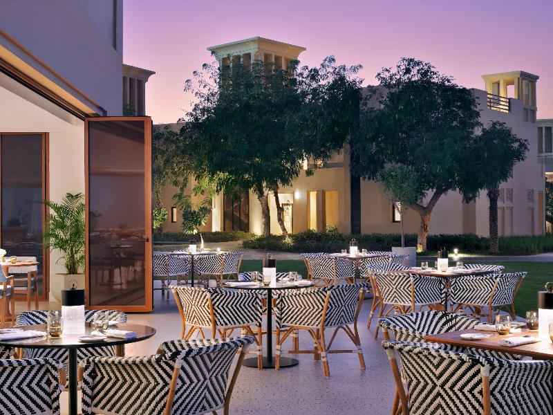 Sofitel Ras Al Khaimah Al Hamra Beach Resort - Restoran