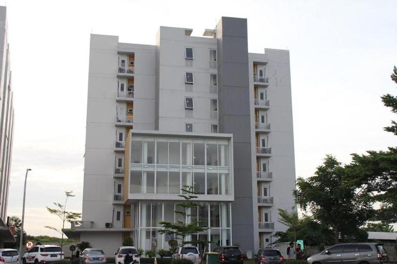 Barata Hotel Near Bandara Soekarno Hatta By Zuzu - Genel