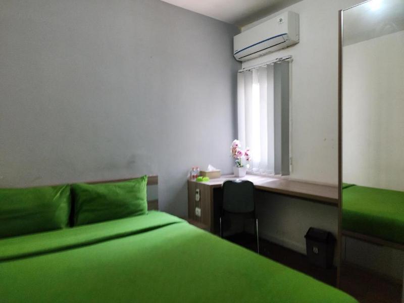 Barata Hotel Near Bandara Soekarno Hatta By Zuzu - Oda
