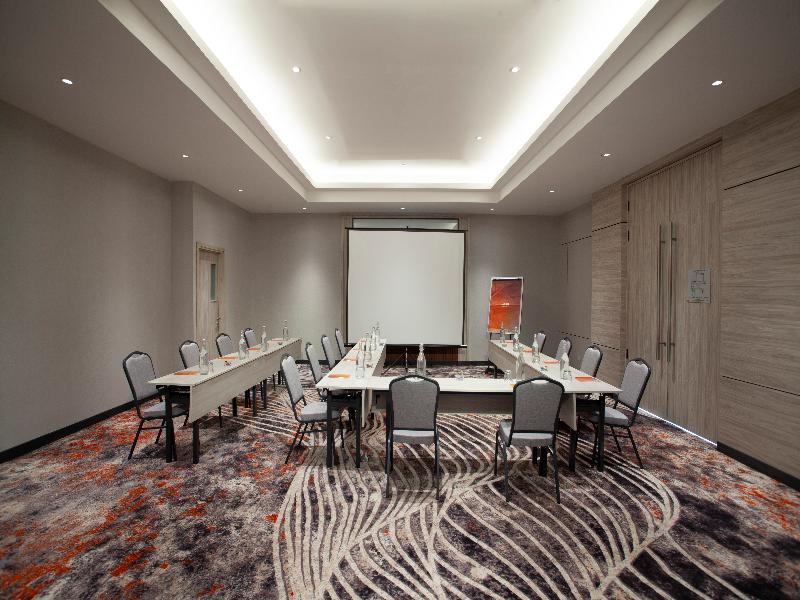 Harris Hotel & Convention Cibinong City Mall Bogor - Toplantı