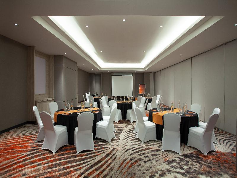 Harris Hotel & Convention Cibinong City Mall Bogor - Toplantı