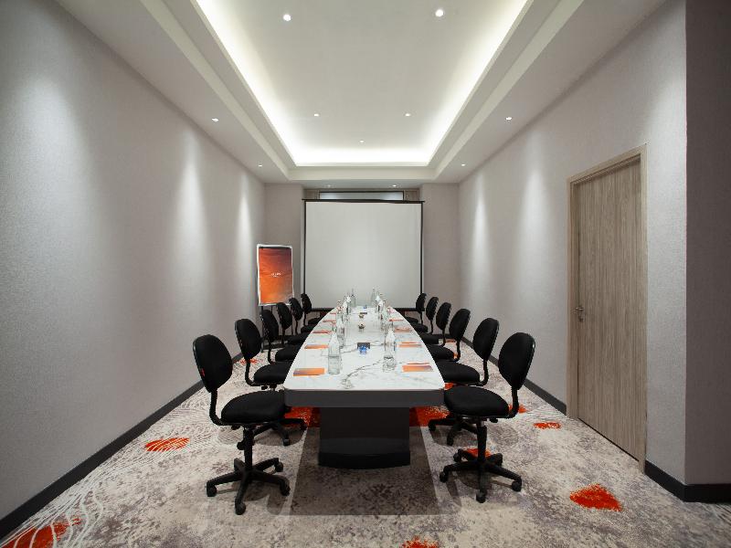 Harris Hotel & Convention Cibinong City Mall Bogor - Toplantı
