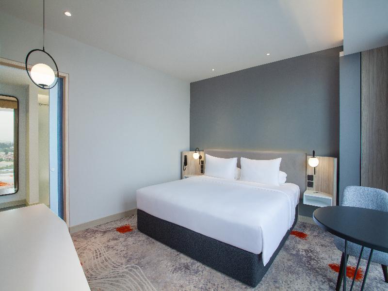 Harris Hotel & Convention Cibinong City Mall Bogor - Oda