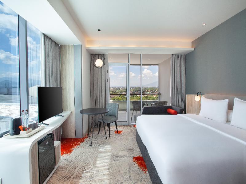 Harris Hotel & Convention Cibinong City Mall Bogor - Oda