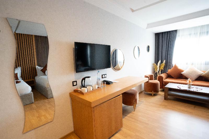Razane Hotel - Oda