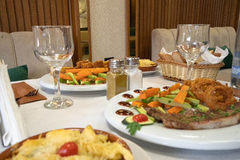 Razane Hotel - Restoran