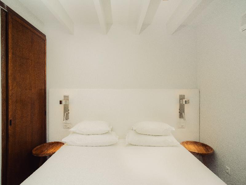 Topázio Vibe Beach Hotel & Apartments - Oda