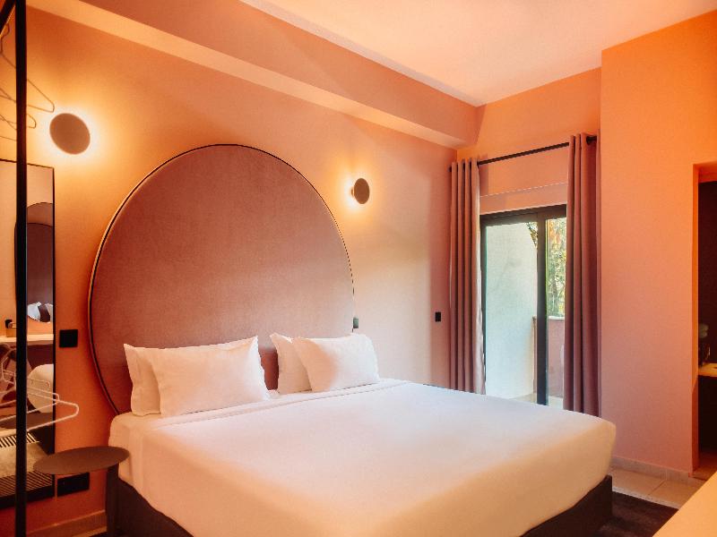 Topázio Vibe Beach Hotel & Apartments - Oda