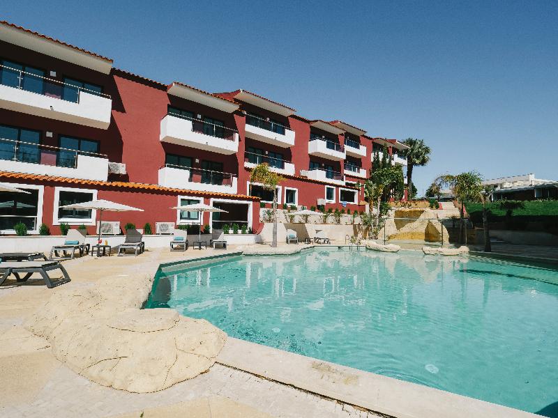Topázio Vibe Beach Hotel & Apartments - Havuz