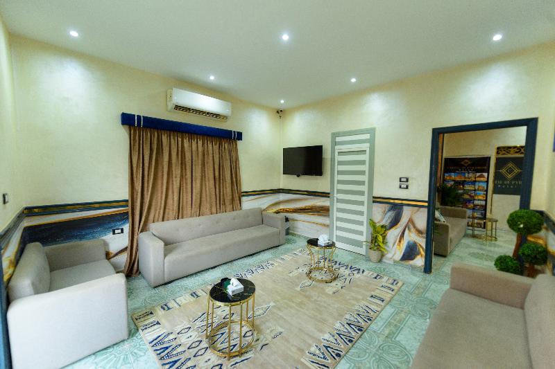 Capital Of Pyramids Hotel - Lobi