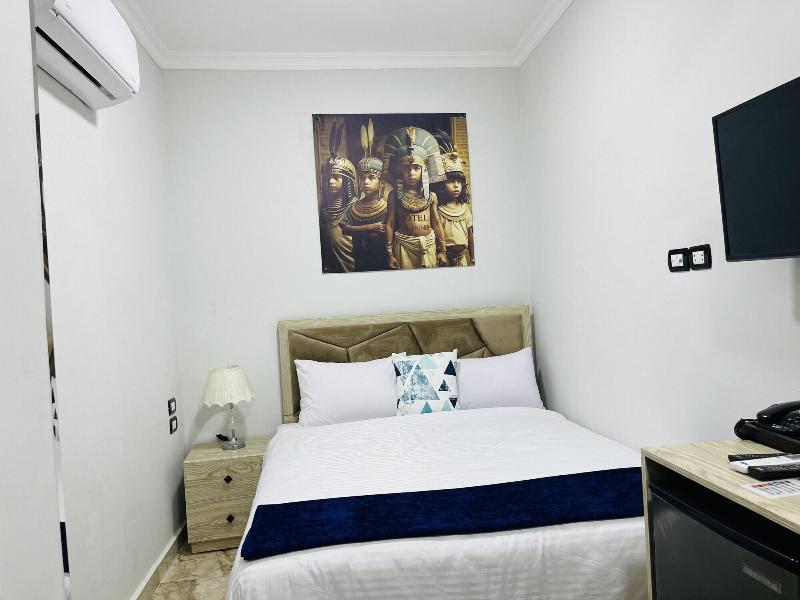 Capital Of Pyramids Hotel - Oda