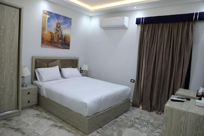 Capital Of Pyramids Hotel - Oda