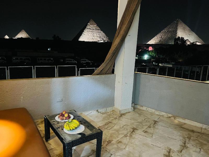 Capital Of Pyramids Hotel - Oda