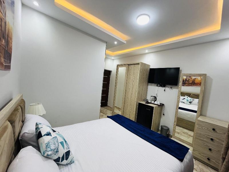 Capital Of Pyramids Hotel - Oda