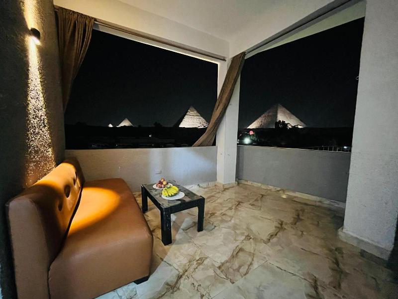 Capital Of Pyramids Hotel - Oda