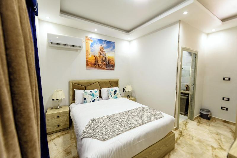 Capital Of Pyramids Hotel - Oda