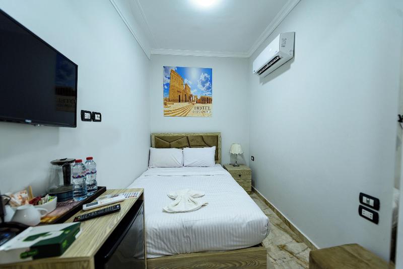 Capital Of Pyramids Hotel - Oda