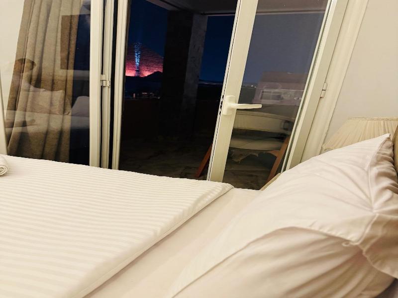 Capital Of Pyramids Hotel - Oda