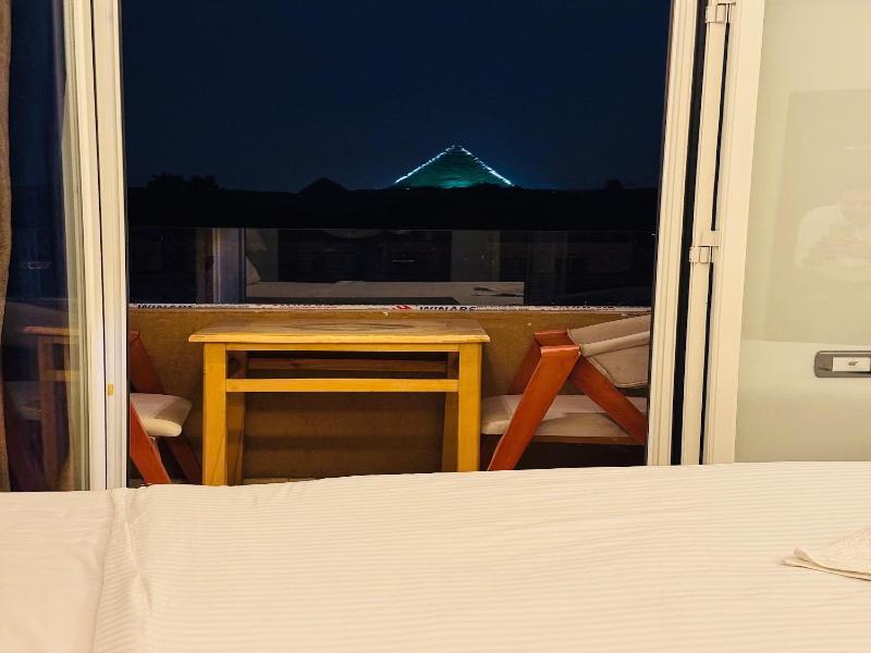Capital Of Pyramids Hotel - Oda