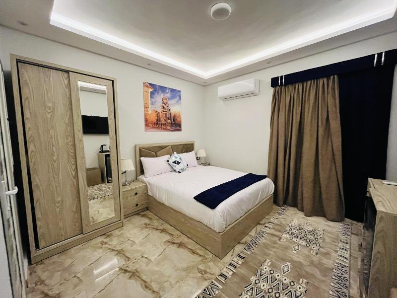 Capital Of Pyramids Hotel - Oda