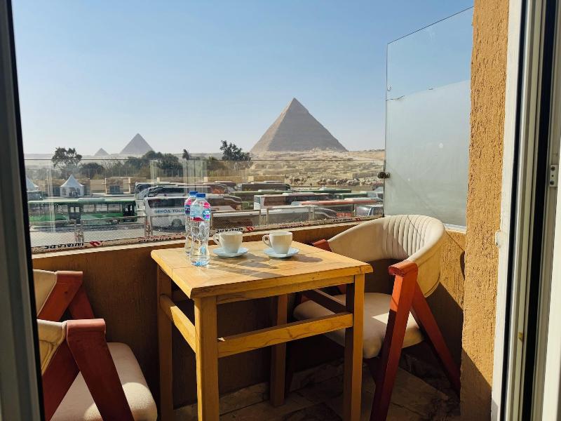 Capital Of Pyramids Hotel - Oda