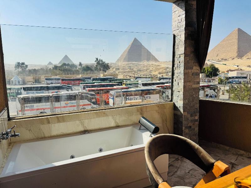Capital Of Pyramids Hotel - Oda