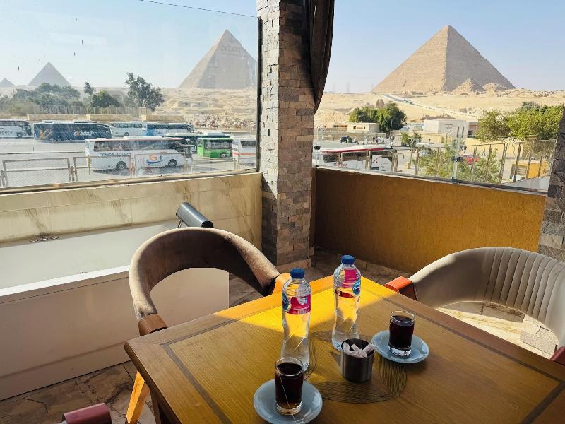 Capital Of Pyramids Hotel - Oda