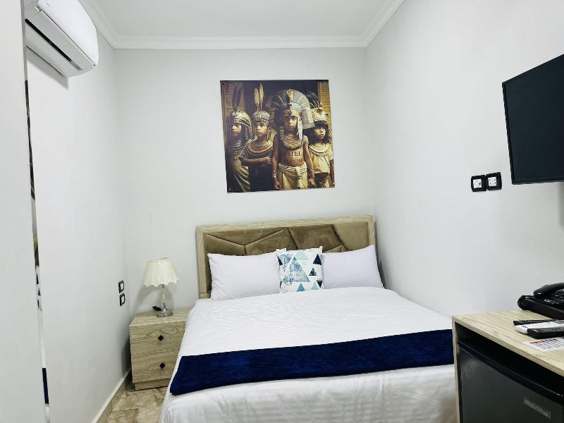Capital Of Pyramids Hotel - Oda