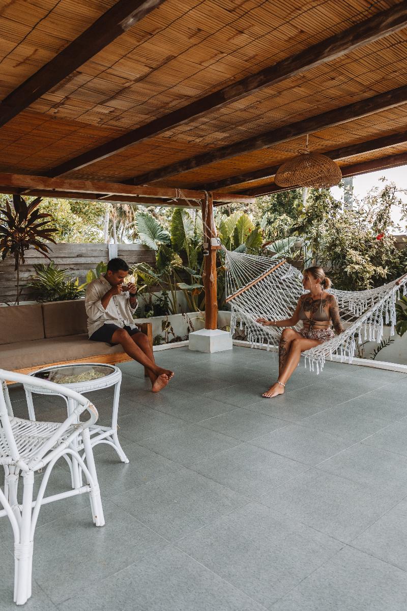 Reconnect - Private Island Resort - Oda