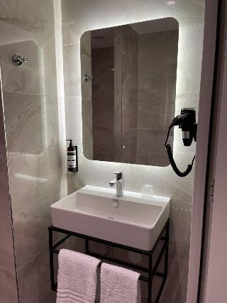 OZO Hotels Antares Amsterdam Schiphol Airport fotoÄŸrafÄ±