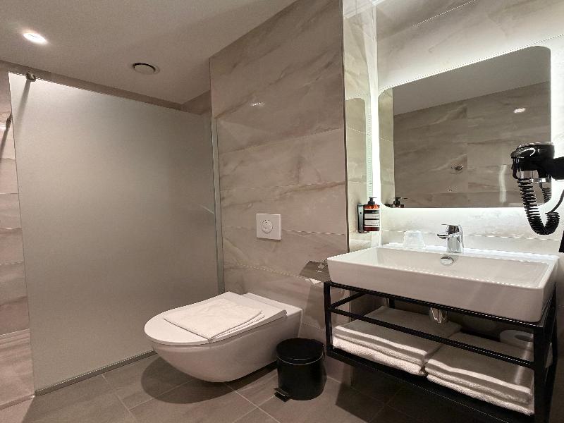 OZO Hotels Antares Amsterdam Schiphol Airport - Oda