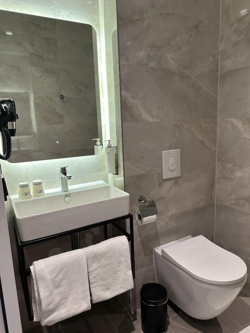 OZO Hotels Antares Amsterdam Schiphol Airport - Oda