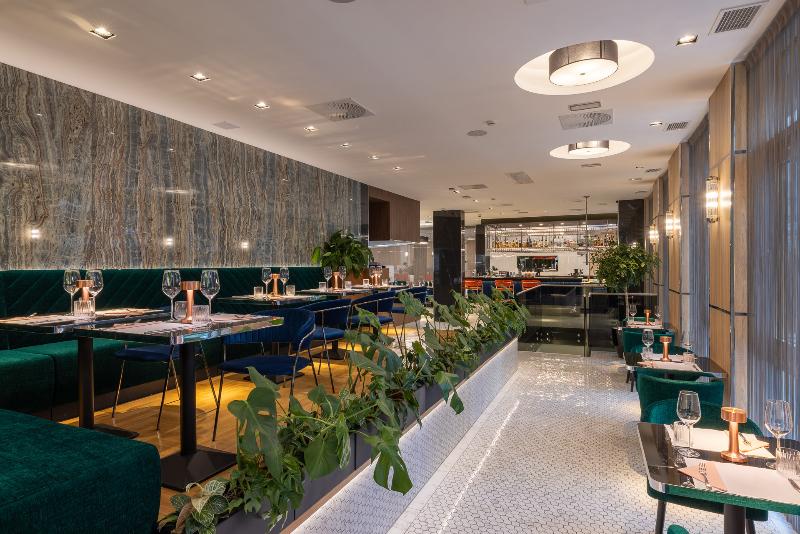 Silver Crown Hotel & Residence, Palace Quarter - Bar