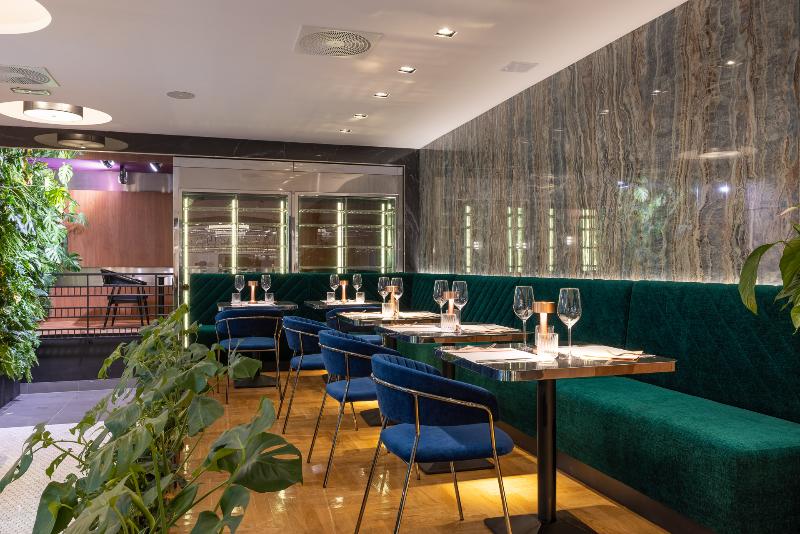 Silver Crown Hotel & Residence, Palace Quarter - Bar