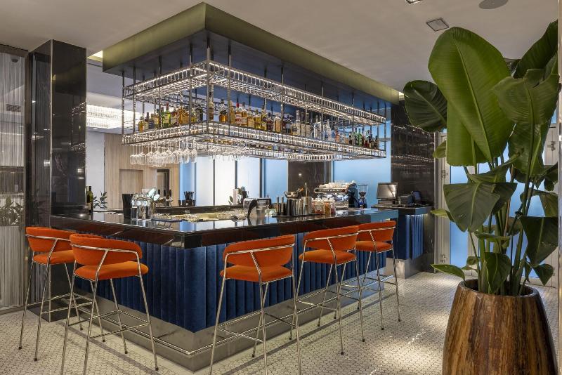 Silver Crown Hotel & Residence, Palace Quarter - Bar