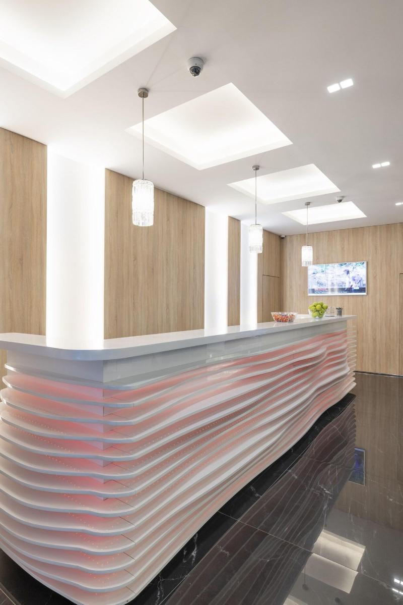 Silver Crown Hotel & Residence, Palace Quarter - Lobi