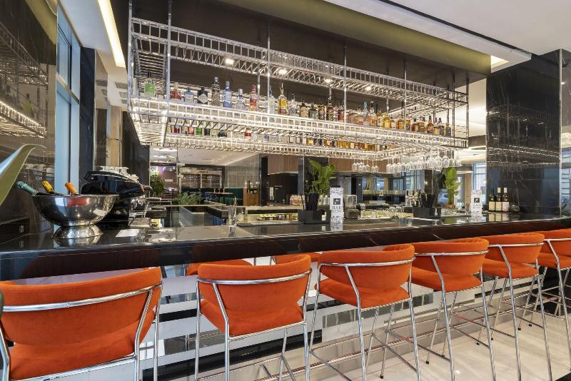 Silver Crown Hotel & Residence, Palace Quarter - Restoran