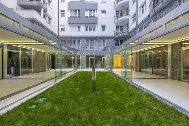 Silver Crown Hotel & Residence, Palace Quarter - Teras