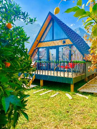 Garden Bungalow