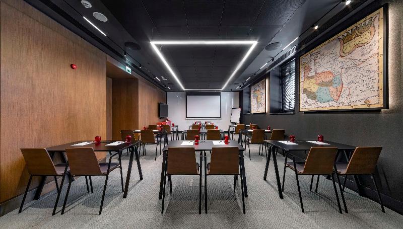 Radisson Red Tbilisi - Toplantı