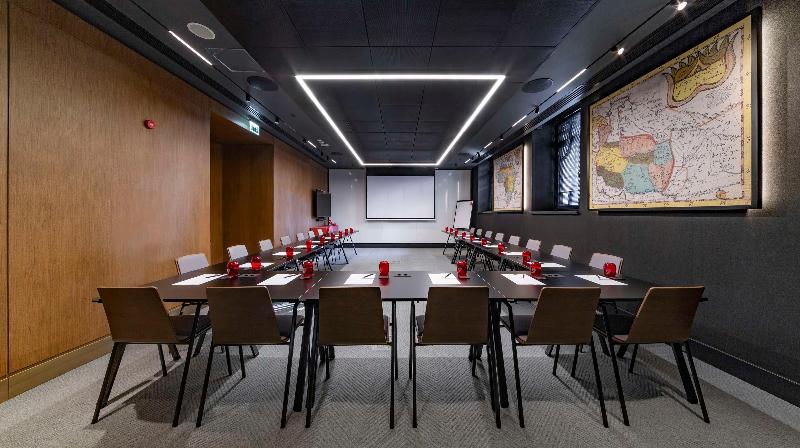 Radisson Red Tbilisi - Toplantı