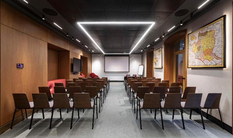 Radisson Red Tbilisi - Toplantı