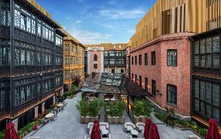Radisson Red Tbilisi otel fotoğrafı
