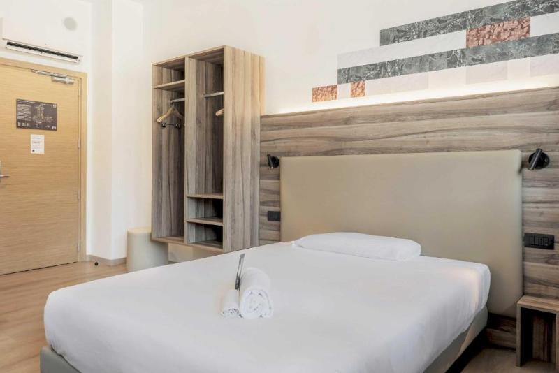 B&b Hotel Prato City Center - Oda