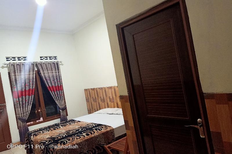 Hotel Nakula Sadewa 2 Bandungan By Zuzu - Oda