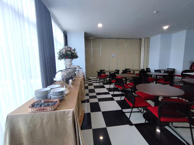 Hotel Sutha Inn Syariah By Zuzu - Restoran