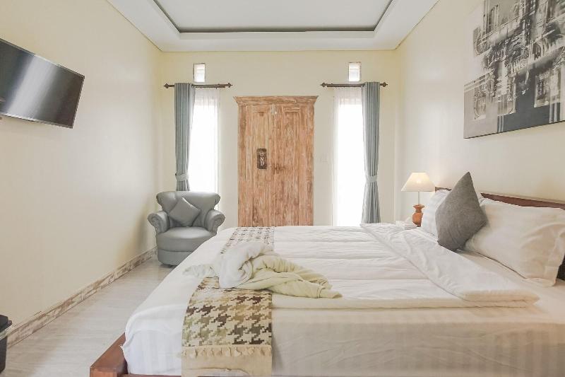 Giri Krisna Guest House By Zuzu - Oda