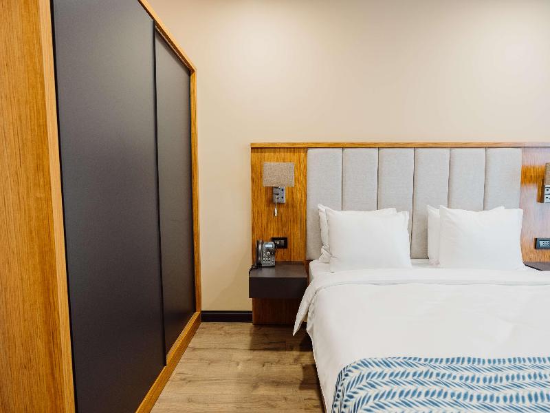 Best Western Plus Batumi - Oda