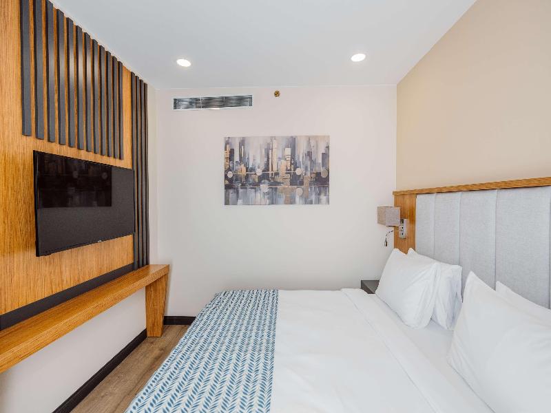 Best Western Plus Batumi - Oda